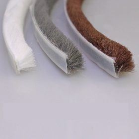   Szigetelő kefe 5 méteres üvegajtó szigetelés fehér 9x9 mm ajtókefe vitrin üveges szekrény szélfogó üvegajtó kefe