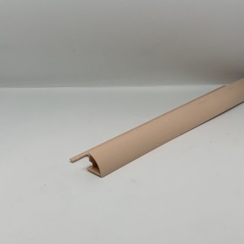 OX 8 mm Íves csempeszegély élvédő domború karamell szín 8 mm csempevastagság