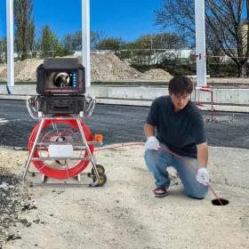   Ipari csővizsgáló kamera 100m ⌀23mm, 1080P 10,1" érintőképernyő, 32 GB SD-kártya