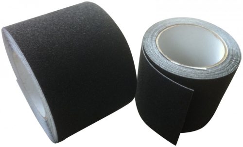 Csúszásgátló csúszásmentesítő szalag 150 mm széles öntapadós vízálló, időjárás álló ragasztós csík öntapadó, fekete színben. Méterenkénti ár.
