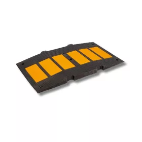   Fekvőrendőr 50 mm magas, 900 mm széles, 500 mm hosszú köztes elem, forgalom lassító küszöb B08