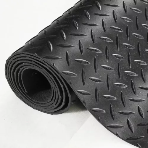 SBR gumiszőnyeg 2465x1236 mm 3 mm vastag, csúszásmentes, gyémánt mintás ipari padlóburkolat
