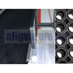   Octo Gumiszőnyeg tekercsben 150 cm széles csúszásgátló lukacsos összekapcsolható forma 