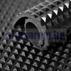   SBR 4x1200 csúszásgátló gumiszőnyeg gyémántmintás 4 mm vastagság 1200 mm széles tekercs piramis mintás méterenként rendelhető