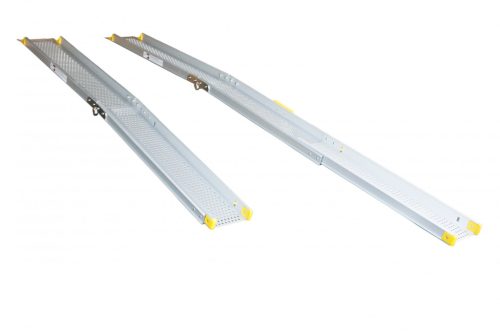 Mobil rámpa 300 cm szétnyitható és még szét is húzható - összetolható rámpa 135 kg/db 270 kg/pár teherbírás. 