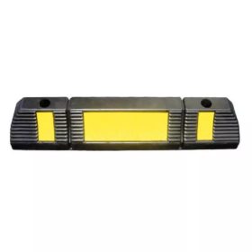   Kerékütköző,  túlfutásgátló gumi 600 mm széles gumi parkolást segítő ütközésvédő