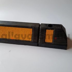   Kerékütköző,  túlfutásgátló gumi 600 mm széles gumi parkolást segítő ütközésvédő