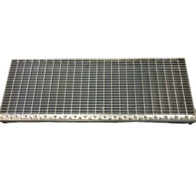 Horganyzott lépcsőrács 800X305