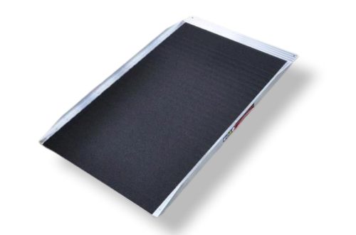 152 cm extra csúszásmentes felületű akadálymentes mobil rámpa, felhajtó tolókocsi kerekesszék részére, nem összecsukható, 270 kg teherbírás 