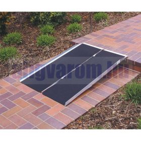   Mozgáskorlátozott rámpa 91 cm hordozható feljáró 275 kg mozgássérült tolókocsi kerekesszék - hosszában összecsukható EXTRA csúszásmentes