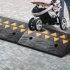 Tömör gumi küszöbrámpa szett 48,3x33x12,7 cm 2 db 12,7 cm magas, 15 tonna teherbírású kerekesszék rámpa 