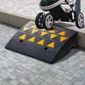   Tömör gumi küszöbrámpa 2 db 15 tonna teherbírás, 49,1x37 cm bordaszegélyhez és magas küszöbökhöz kerekesszék rámpa