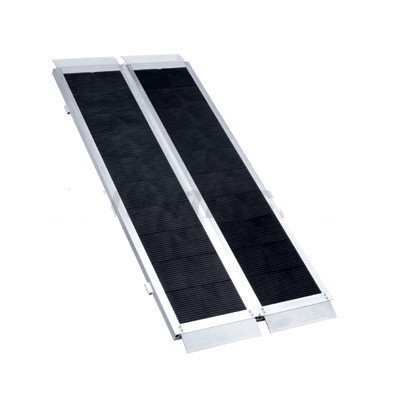 Rámpa kerekesszéknek 183 cm felhajtó mobil rámpa mozgássérült tolókocsi rámpa csak hosszában összecsukható összehajtható 270 kg grip csúszásgátló 