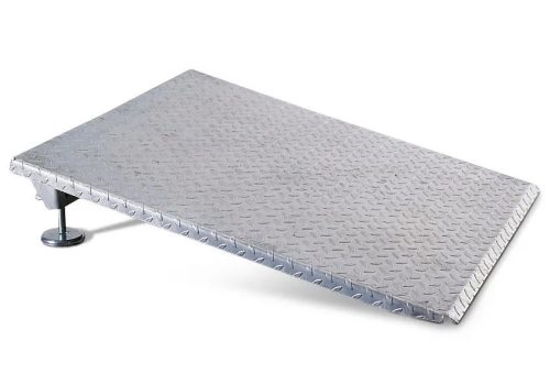 Állítható magasságú felhajtó rámpa acél 160–270 mm-ig 300 kg-os kerékterheléssel