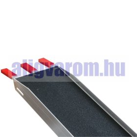   Nagy teherbírású összecsukható rámpa 244 cm 340 kg teherbírás. Mobil rámpa kis traktor munkagép fűnyíró motor kisautó