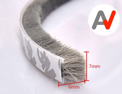 Öntapadós ajtószigetelő kefe, szélfogó üvegajtó kefe szürke 7x6 mm ajtókefe vitrin tömítés