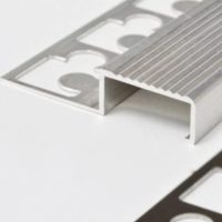 Szögletes lépcsőprofil